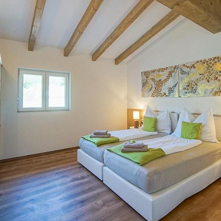 Auszeit Steiraland Penthouse 9 Mit Grossen Balkon Und Parkplatz Apartment Leoben  Exterior photo
